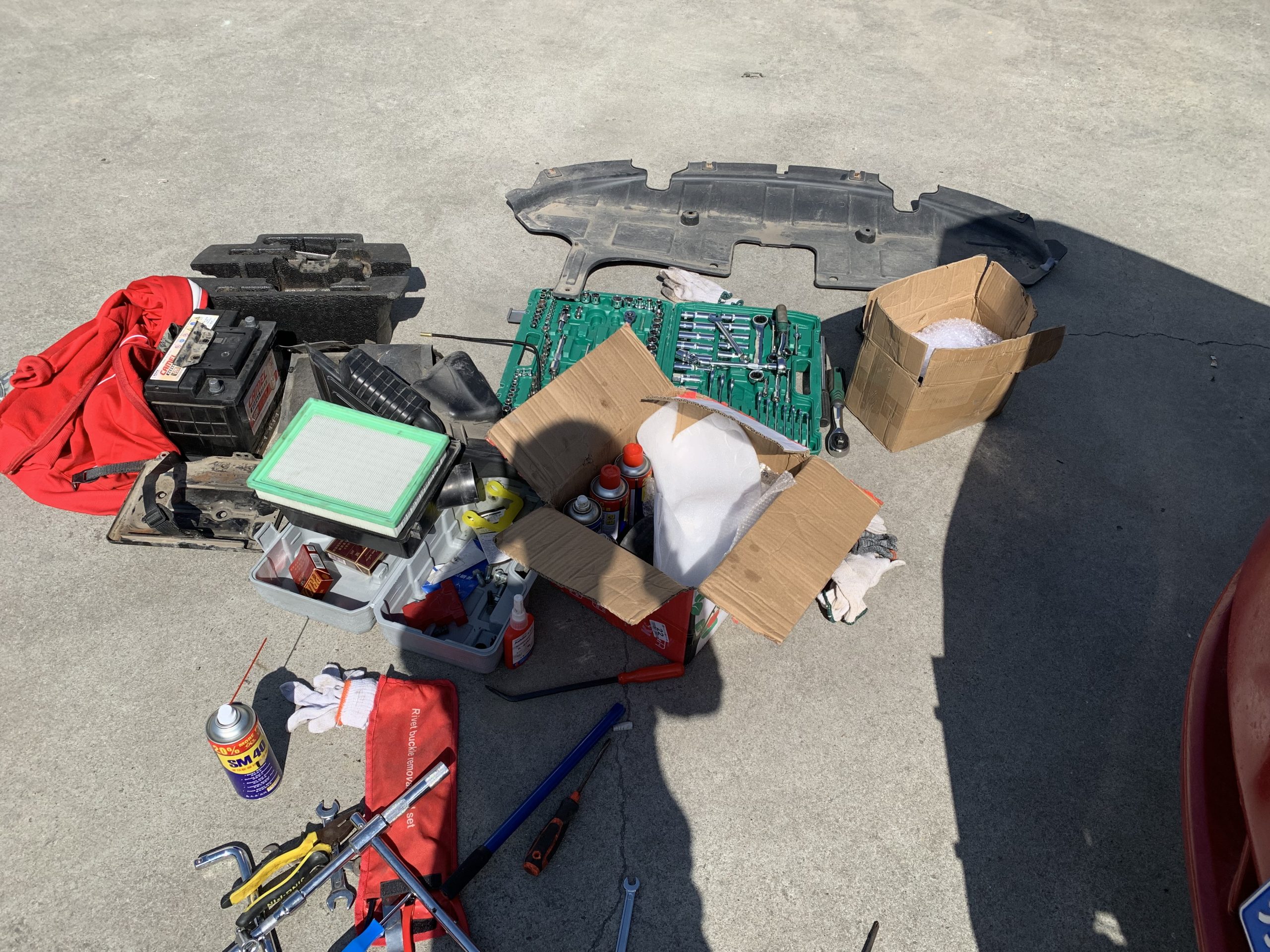 更换发动机机脚垫-荣威350 更换发动机机脚垫-荣威350