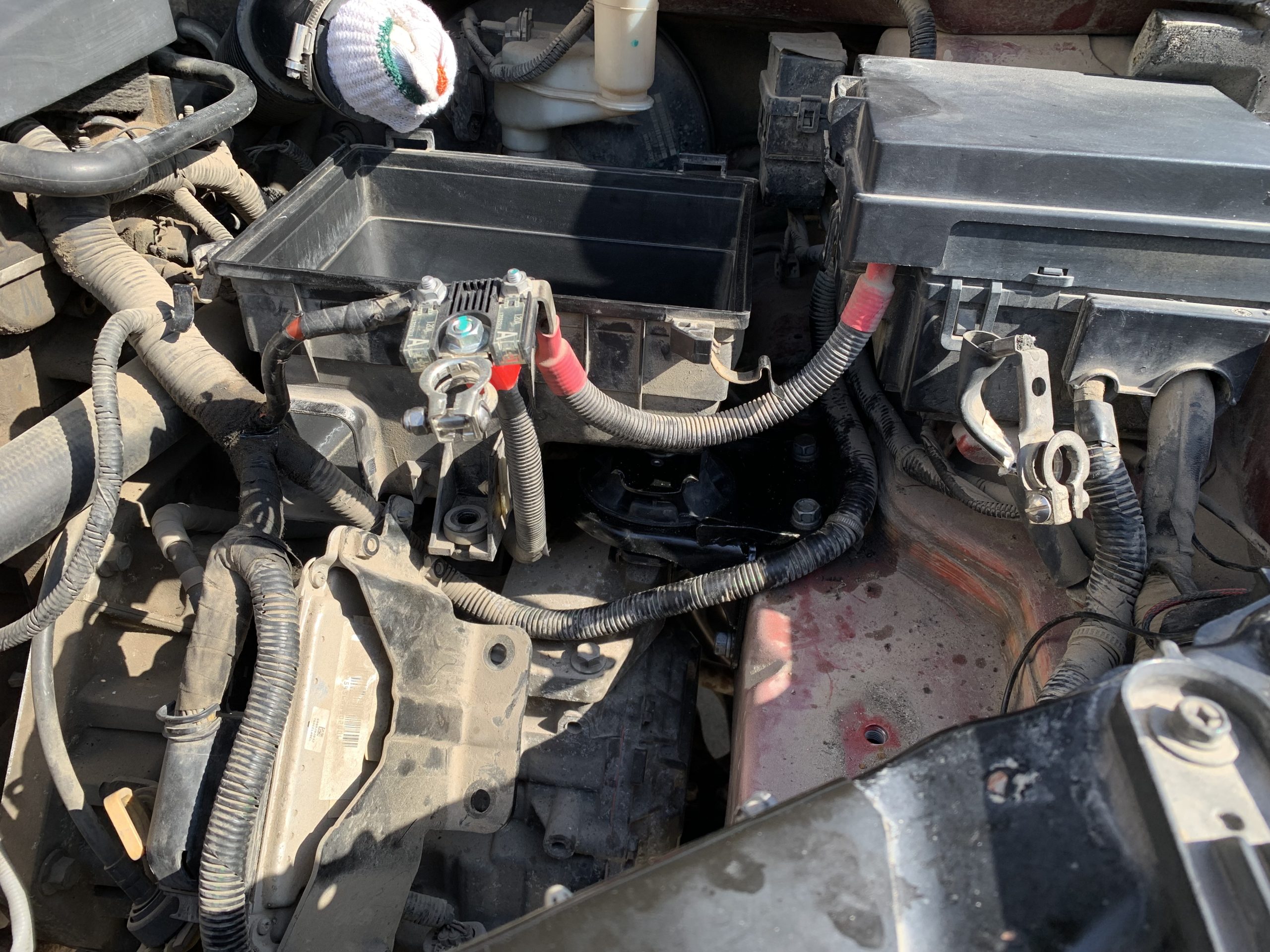 更换发动机机脚垫-荣威350 更换发动机机脚垫-荣威350