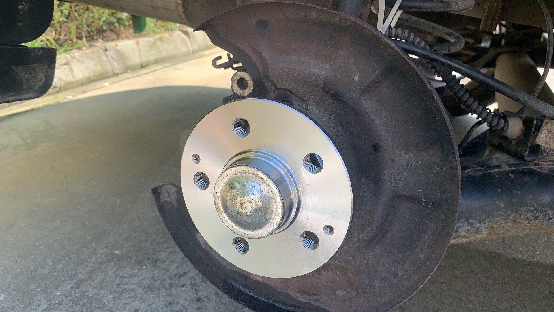 [补档]更换左右后轮轴承总成-荣威350