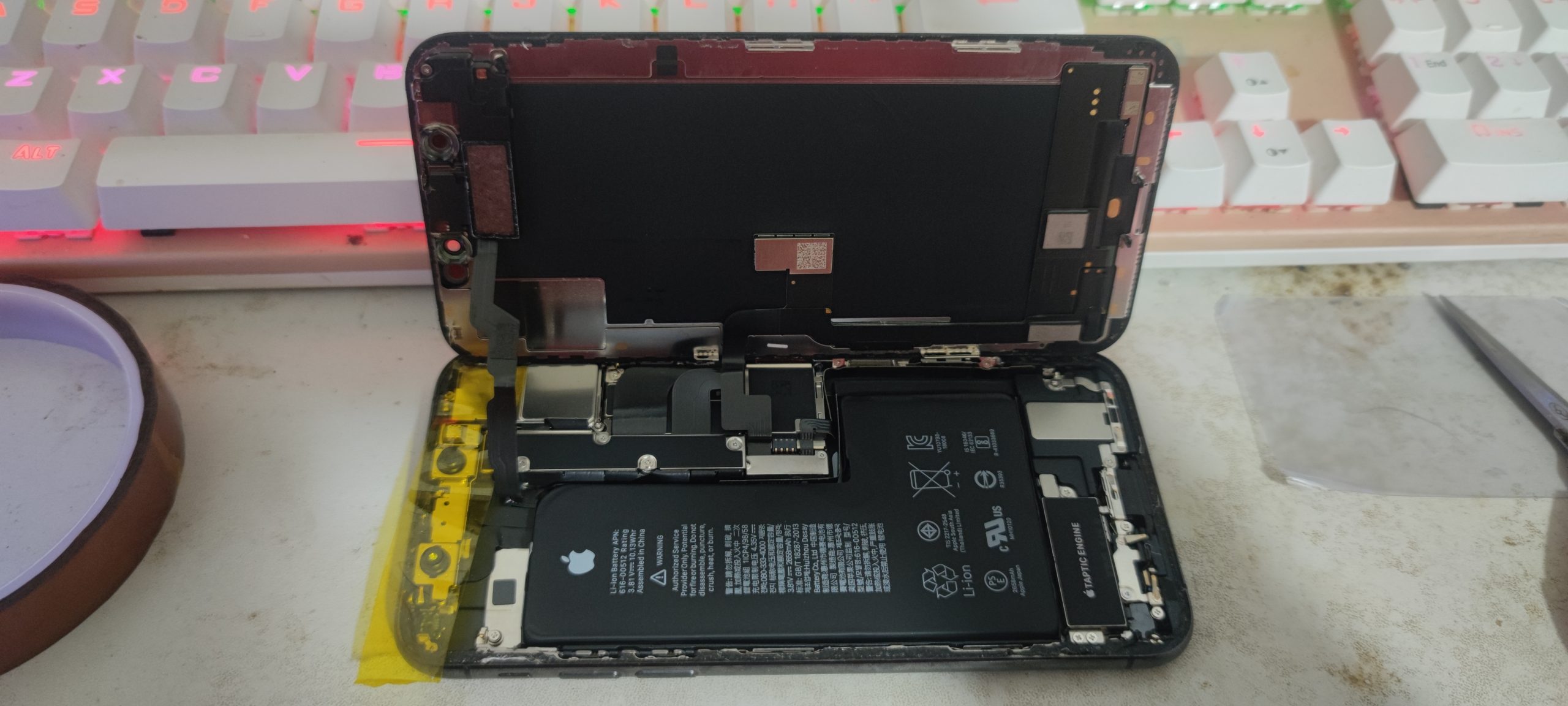 给老iPhone移植电芯(XS) 给老iPhone移植电芯(XS)