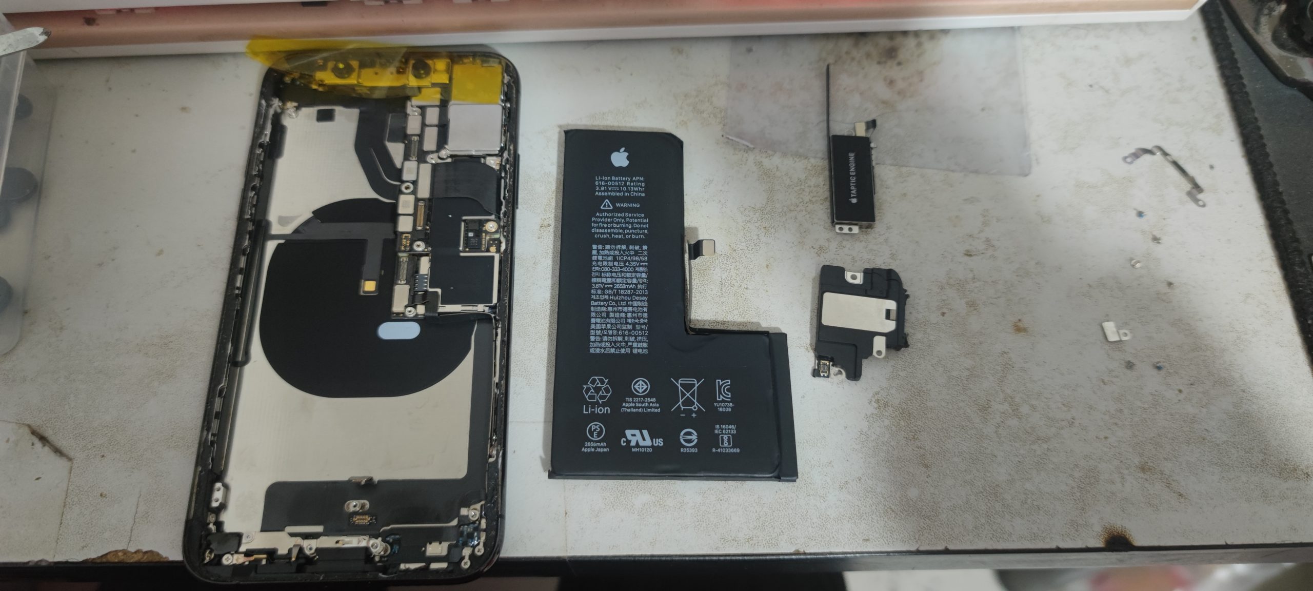 给老iPhone移植电芯(XS) 给老iPhone移植电芯(XS)