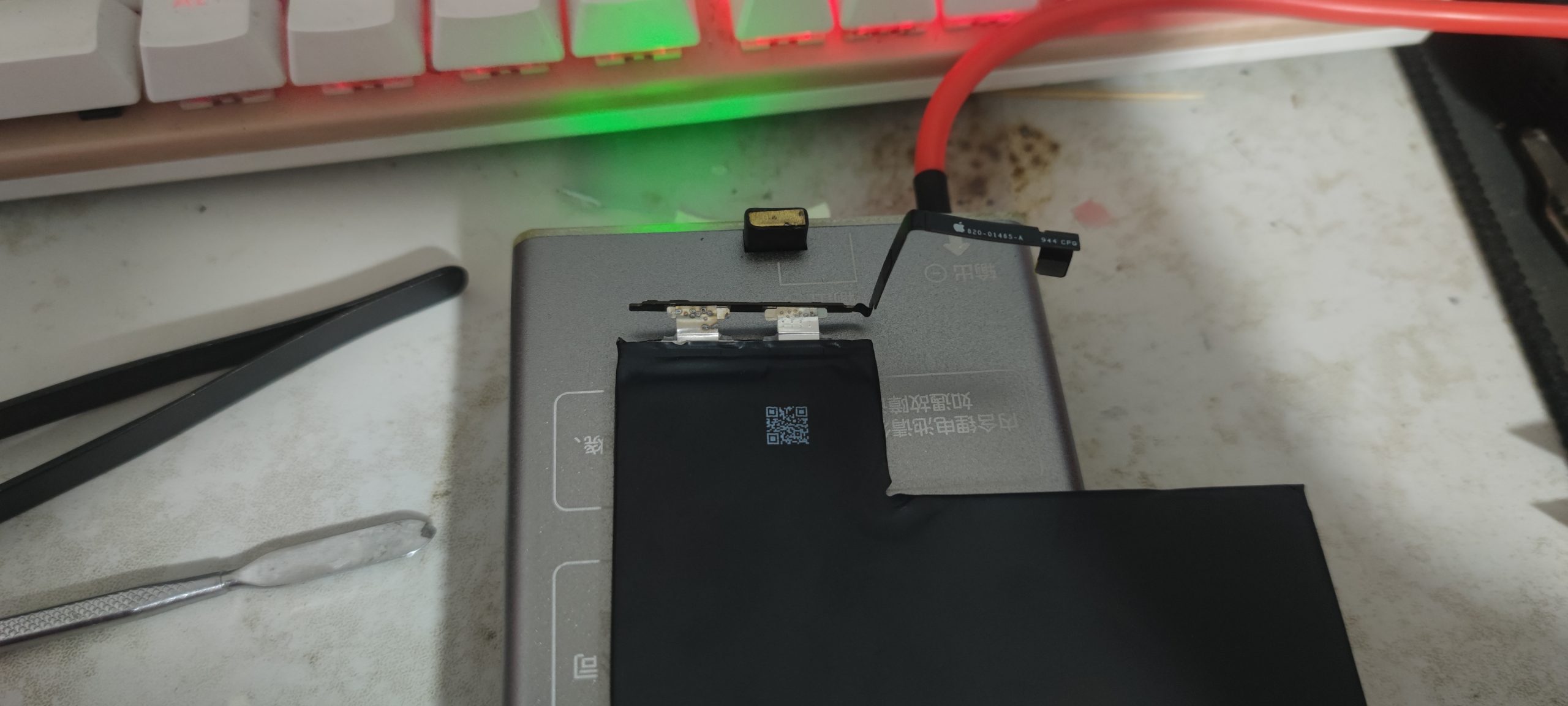 给老iPhone移植电芯(XS) 给老iPhone移植电芯(XS)